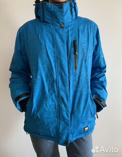 Куртка горнолыжная