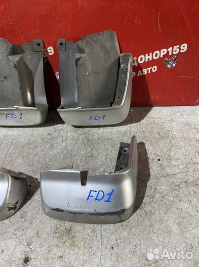 Honda Civic 4D комплект брызговиков