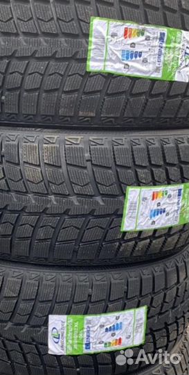 R22 LingLong Green-Max Winter Ice I-15 265/40, PCD 5x108 DIA 63.4