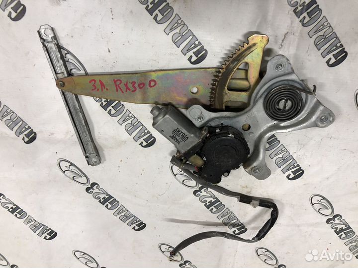 Задний левый стеклоподъемник Lexus Rx 300