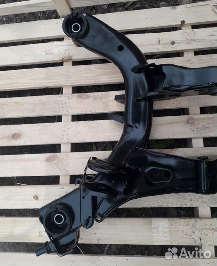 Подрамник задний Nissan Teana J31