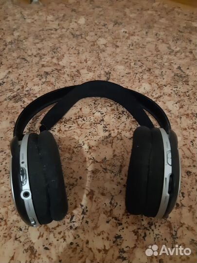 Беспроводные наушники Philips SHC5100