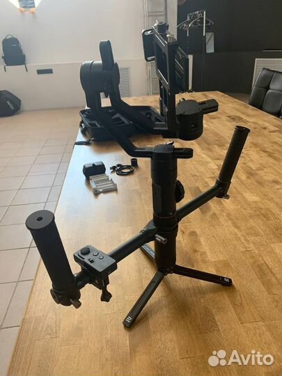 Стабилизатор Zhiyun Crane 2 (V3)