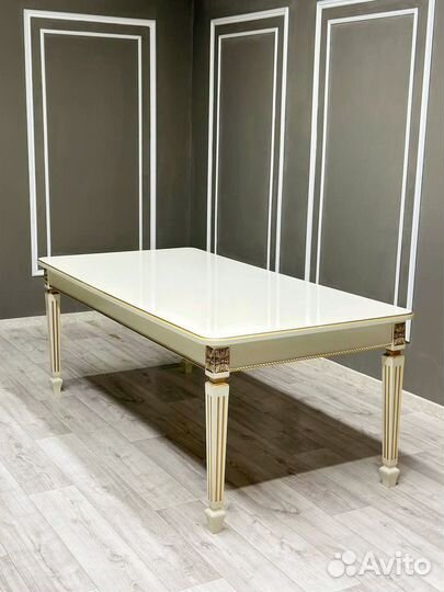 Столы и стулья новые