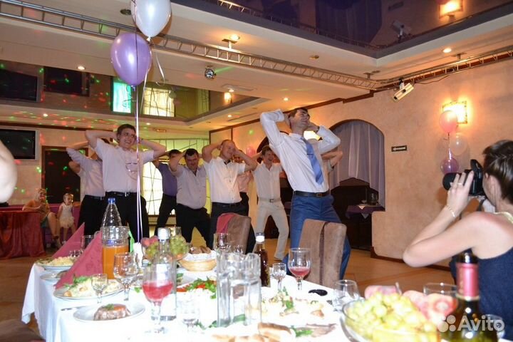 Тамада (ведущая вашего торжества евгения)