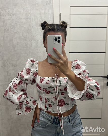 Топ со спущенными плечами