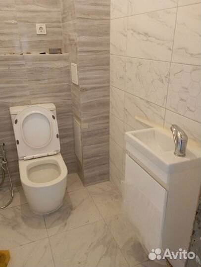 Кладка кафельной плитки ремонт ванна