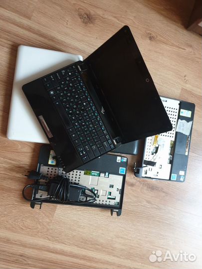 Asus Eee PC 1001 на части