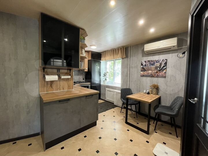 2-к. квартира, 40 м², 1/5 эт.