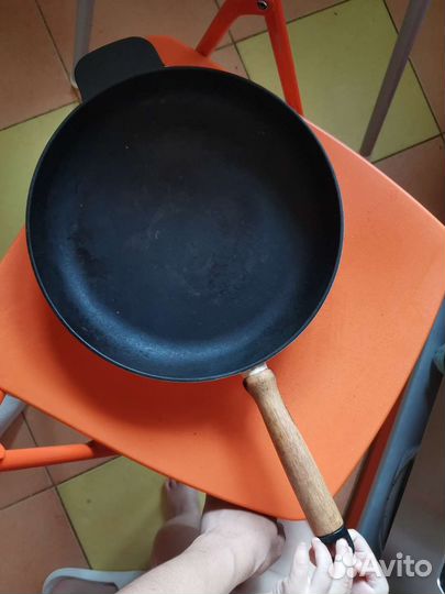 Чугунная сковорода
