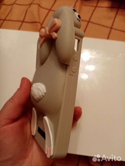 Чехол на iPhone