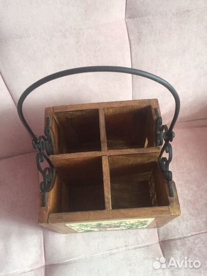 Деревянная корзина под бутылки