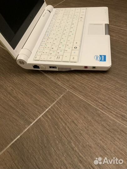 Нетбук Asus Eee PC 2G Surf