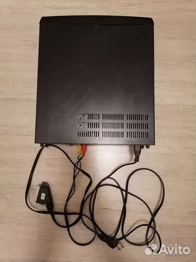 Видеомагнитофон akai