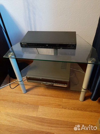 Стеклянная тумба