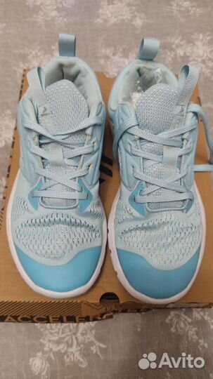 Кроссовки женские 36 размер