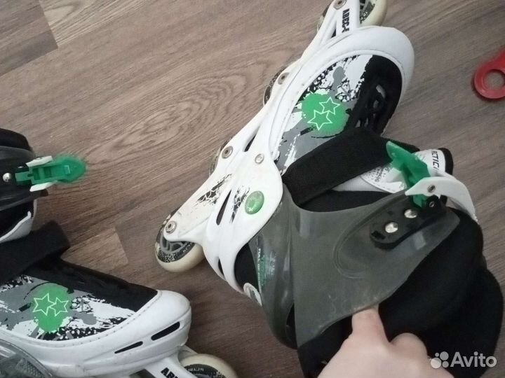 Роликовые коньки раздвижные+ амуниция