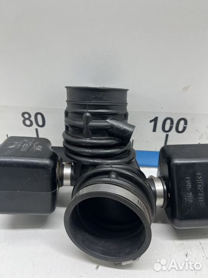 Патрубок воздушного фильтра Сузуки Гранд Витара