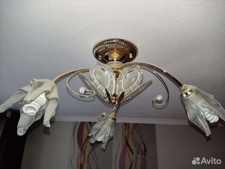 Люстра потолочная бу