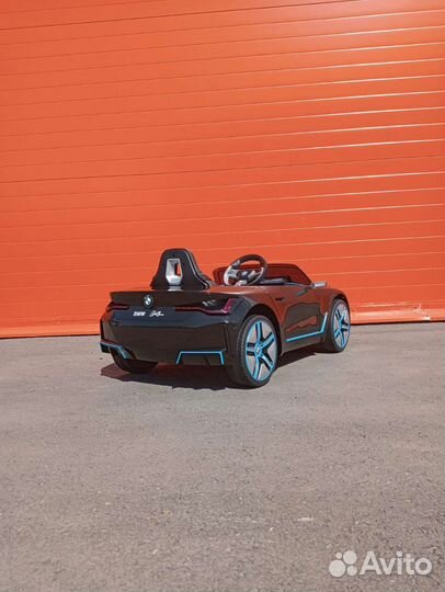 Детский электромобиль BMW