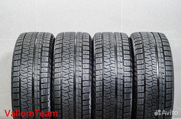 Pirelli Ice Asimmetrico Plus 215/60 R17 96Q