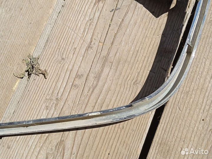 Chevrolet Aveo (T300) 2011 Хром решетки