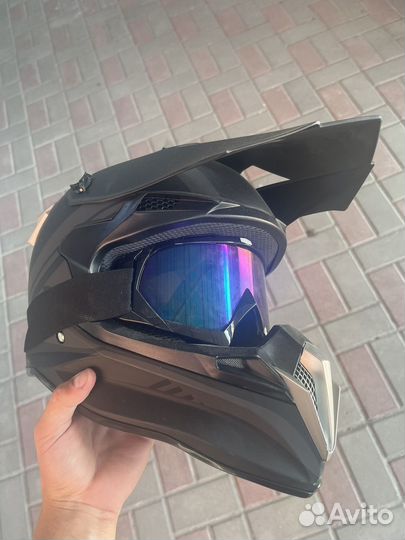 Шлем кроссовый