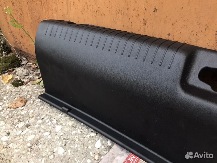 Панель багажника пластиковая Kia Rio 3