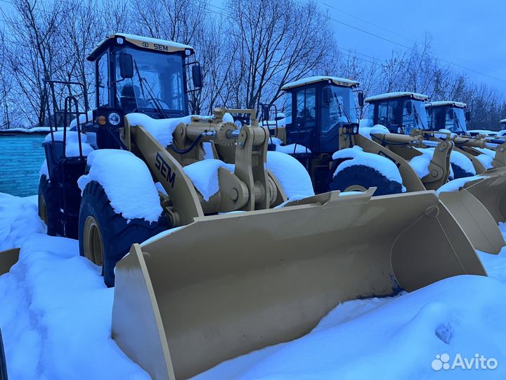Экскаватор-погрузчик CAT 434, 2022