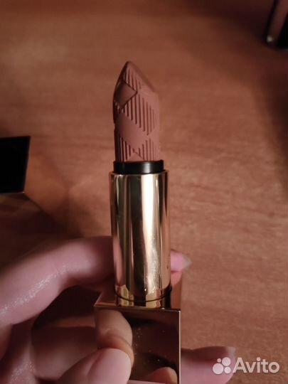 Помада burberry kisses 06 matte оригинал
