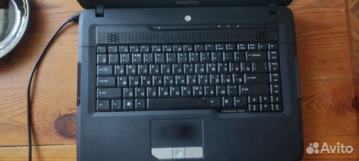 Ноутбук emachines e510