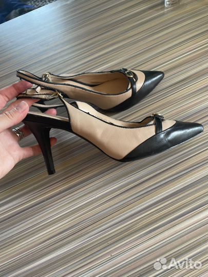 Босоножки 38