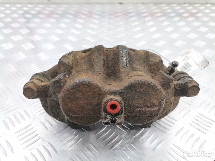 Суппорт передний правый Nissan X-Trail T30 рест