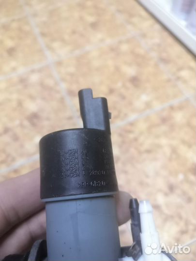 Насос омывателя sandero
