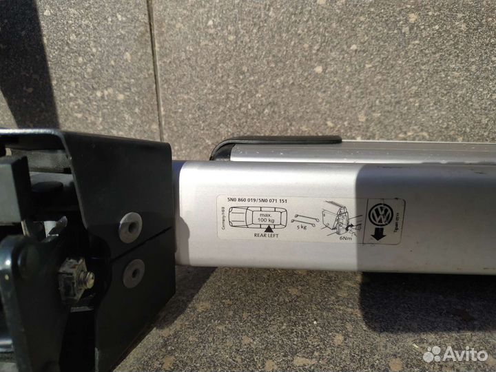 Крепление для лыж, оригинал VW