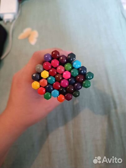 Цветные карандаши