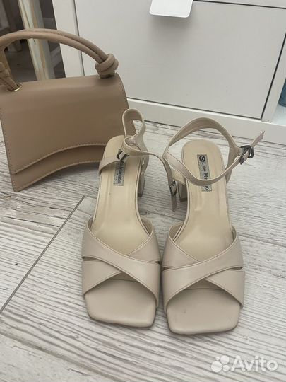 Босоножки женские и сумочка