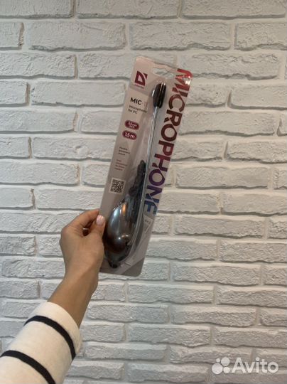 Микрофон новый