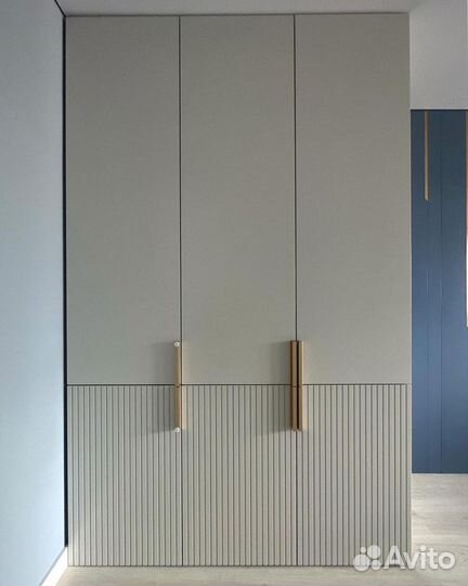 Распашной шкаф на заказ