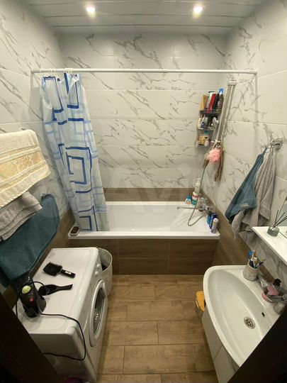 2-к. квартира, 64 м², 9/17 эт.