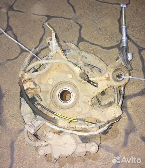 Кулак задний левый Subaru Impreza 2008