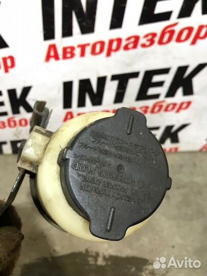 Бачок Гур Nissan P12