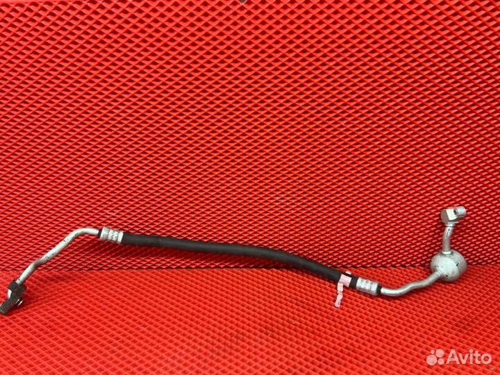 Трубки кондиционера Toyota Noah ZWR80G 2ZR-FXE