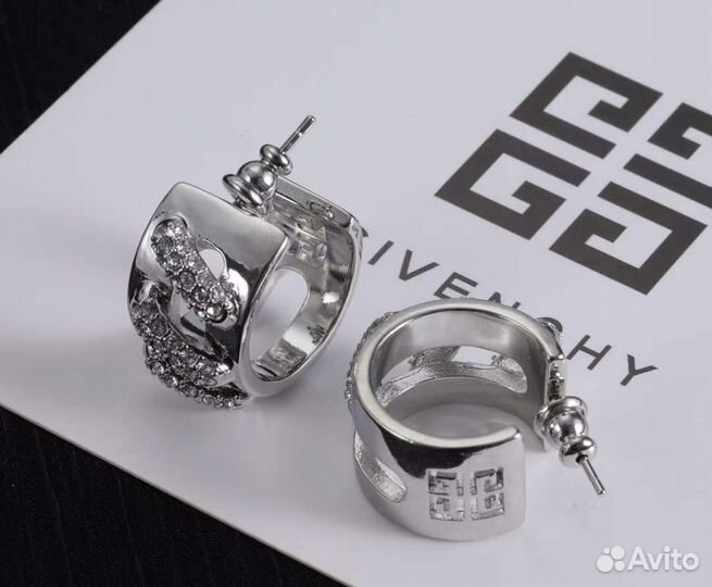 Givenchy серьги живанши