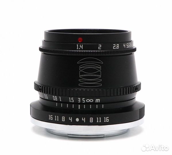 TTArtisan 35mm f/1.4 Fujifilm X в упаковке