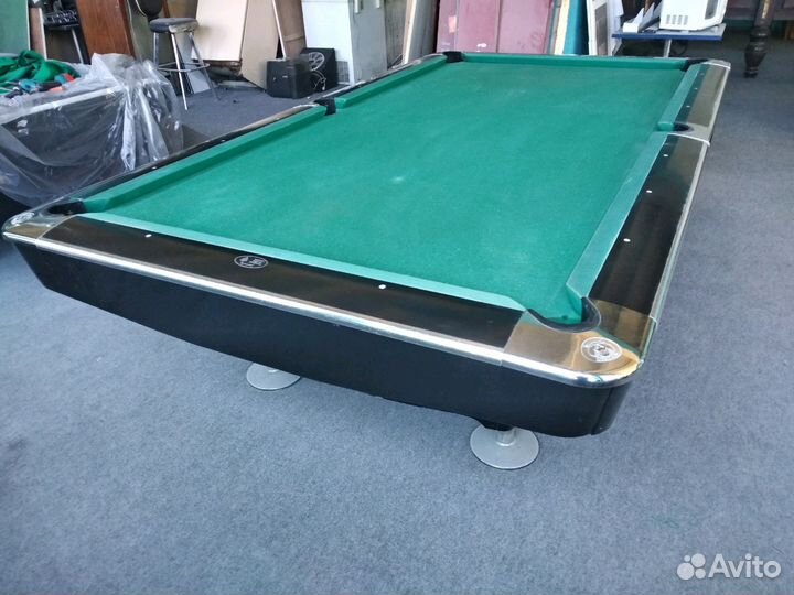 Бильярдный стол 9 футов Dynamic б/у