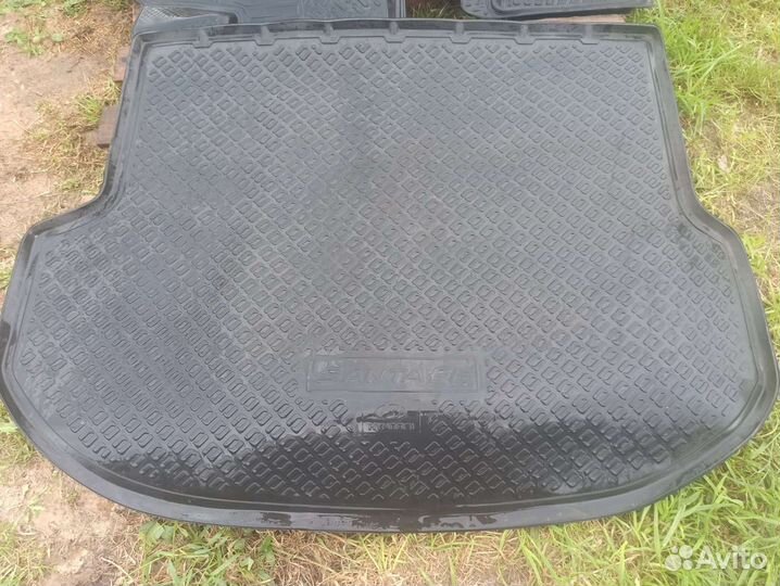 Комплект ковриков Hyundai Santa Fe dm