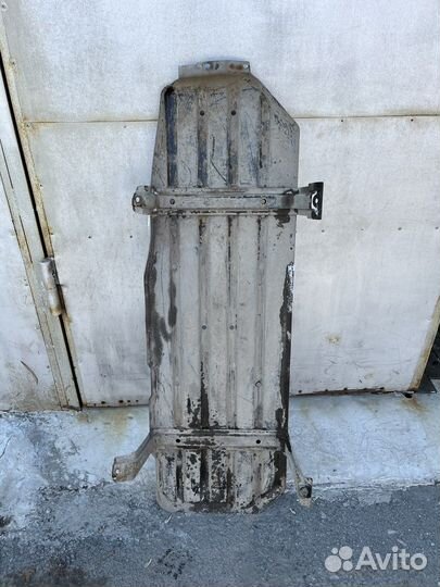 Защита бензобака Dodge Durango 98