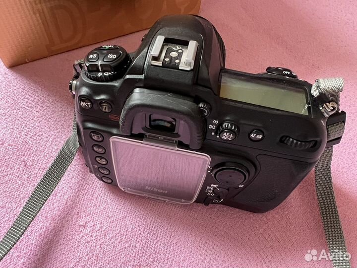 Зеркальный фотоаппарат nikon d200