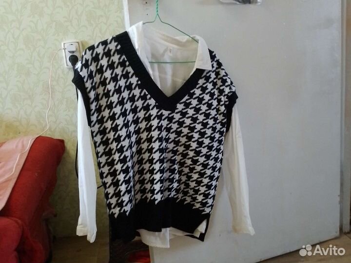 Жилетка и рубашка